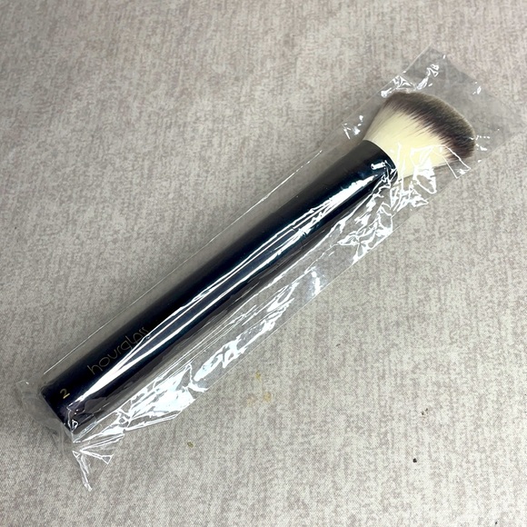 Hourglass Makeup New Hourglass 2 Brush Poshmark